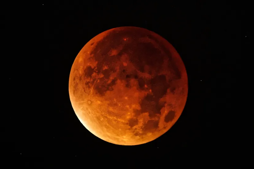 maansverduistering en supermaan 2015