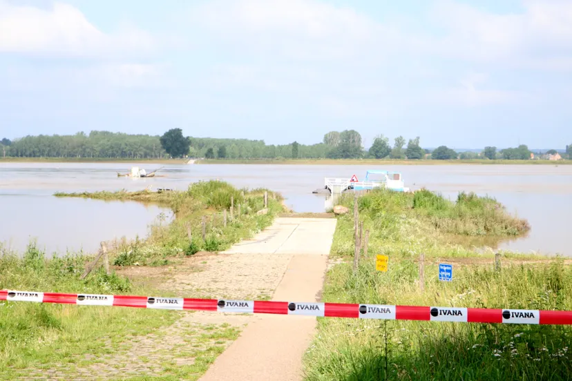 maas bij grevenbicht op 17 juli 2021