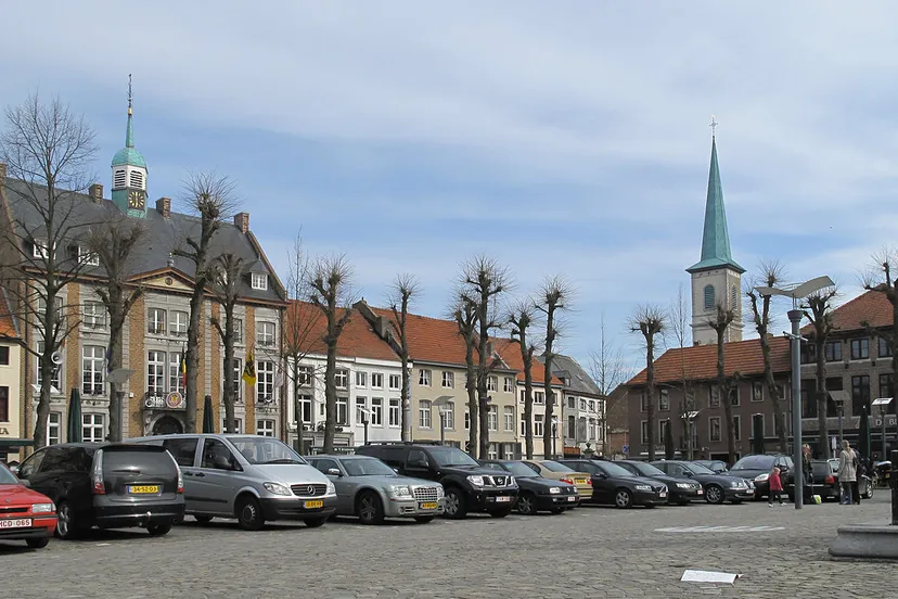 maaseik markt 2011