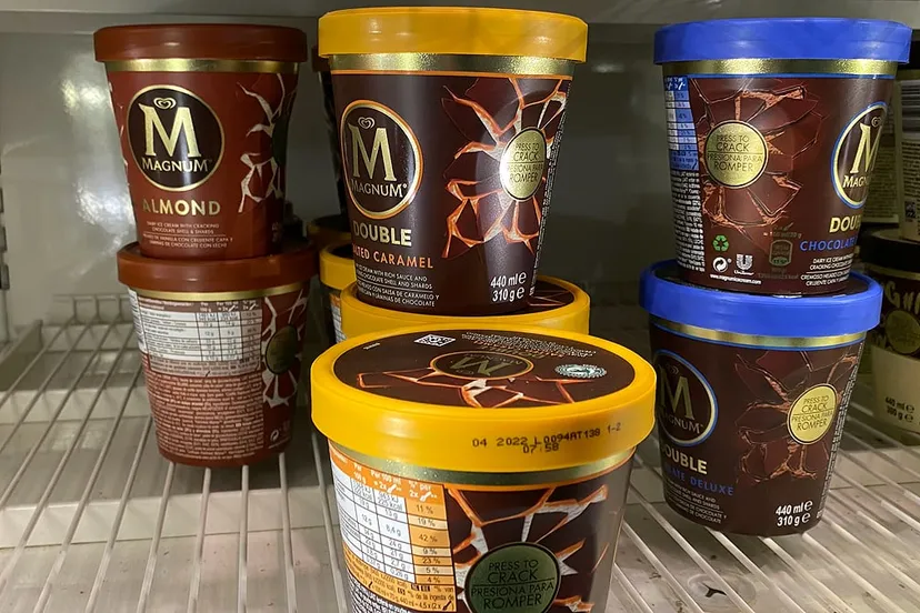 magnum ijs in plastic bekers