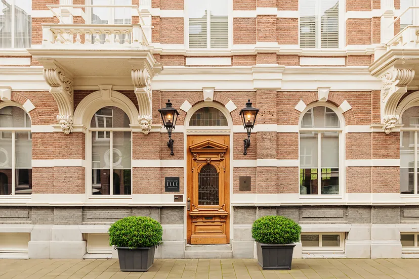 maison elle amsterdam voorgevel logo bord