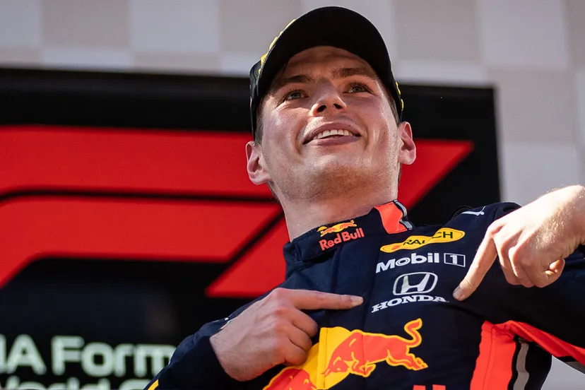 max verrstappen verlengt contract ap 1zt9xq94d1w11 hires jpeg 24bit rgb news