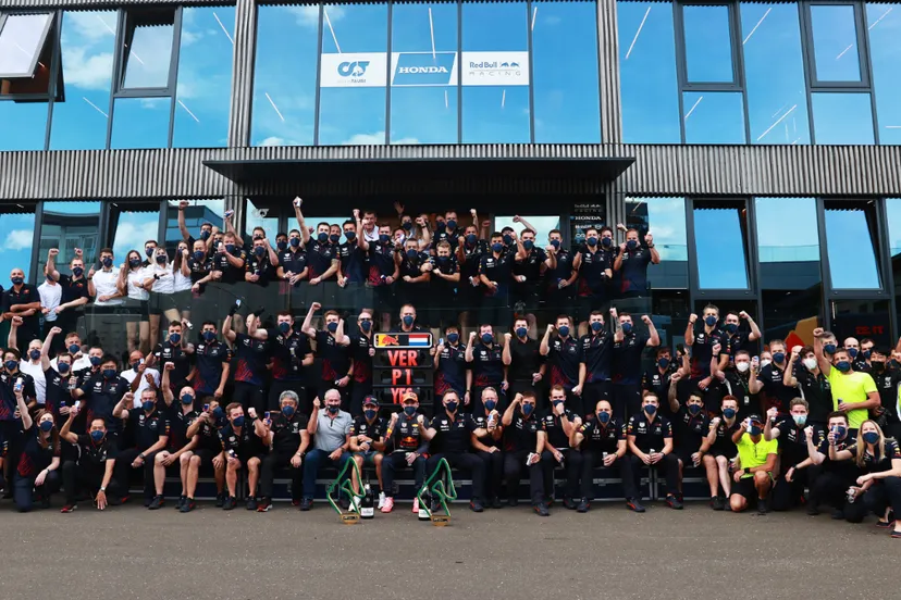 max verstappen wint gp stiermarken 2