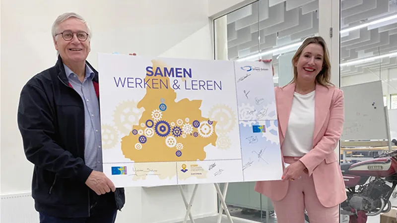 meekels en schmitz bij ondertekening samenwerkingsverband