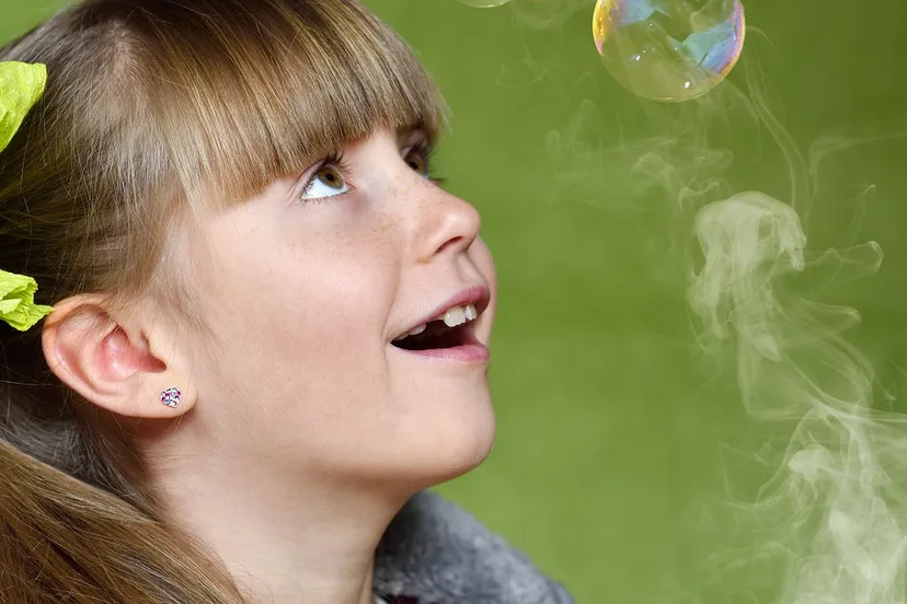 meisje zeepbel rook child 630023 1280