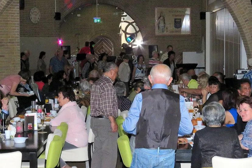 mfc matinee sanderbout