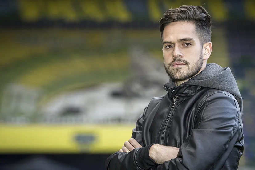 mica pinto naar sparta