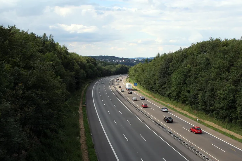 ml5tswo3f29409hvoxfj6q424 autobahn 2