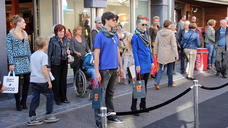 modellen met brillen van gijsen 16 9