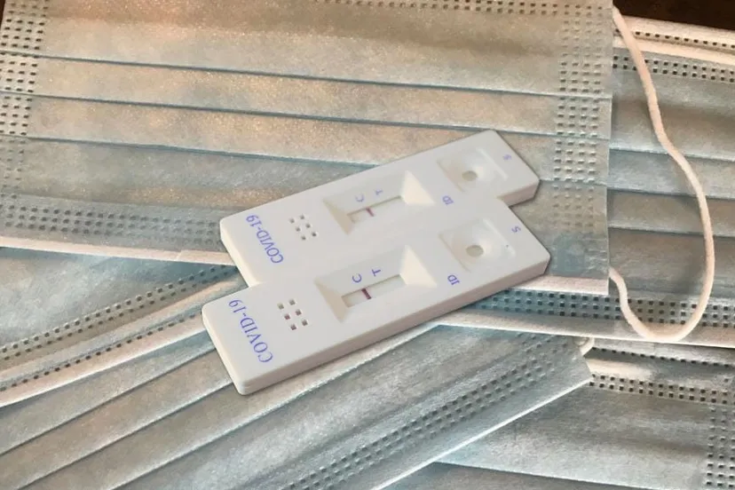 mondkapjes en sneltesten