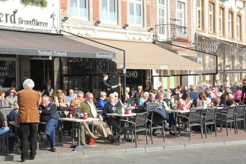 ms43lskxsm7z4004ah5ech9oj zonnig terras op 8 maart 2014 warmterecord