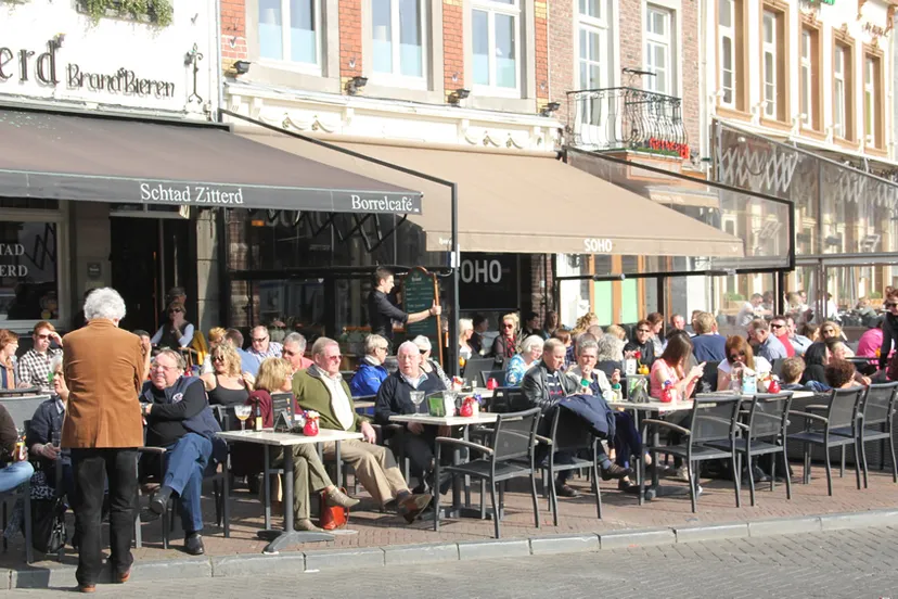 ms43lskxsm7z4004ah5ech9oj zonnig terras op 8 maart 2014 warmterecord