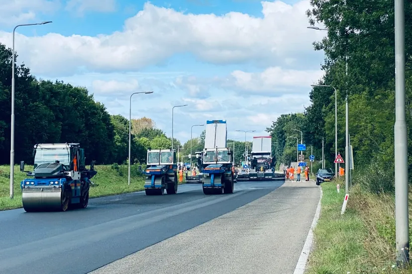 n276 asfalteringswerkzaamheden bij munstergeleen 1