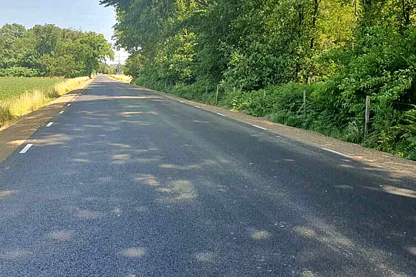 nieuw asfalt voor oude postbaan