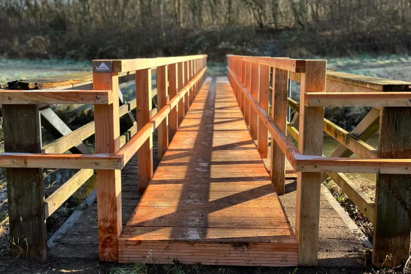 noodoplossing voor beschadigde brug over geleenbeek