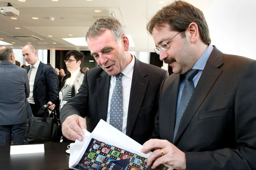 nu69586mlwy9u4cqnco6cnpn6 betrokken dichtbij en niet alleen theo bovens en pieter van geel 2