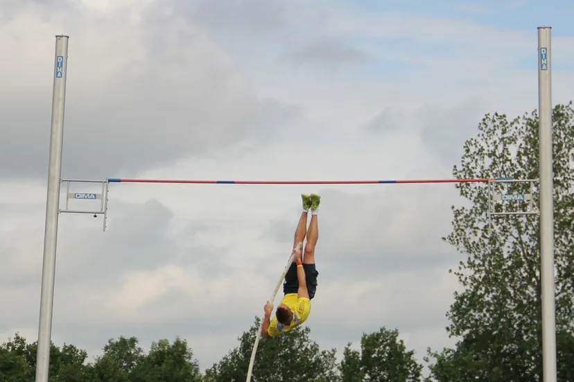 nzwbxf87844ixvrbzzqtdepdy sportstad polsstokhoogspringen