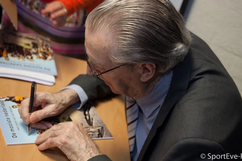 o3rmsj9oy8sht1u6236dzjwr2 jan 36 signeert