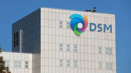 oacs7zexm6rs2lgbtgu163ucn dsmsitttardkleinblauwe lucht 16 9