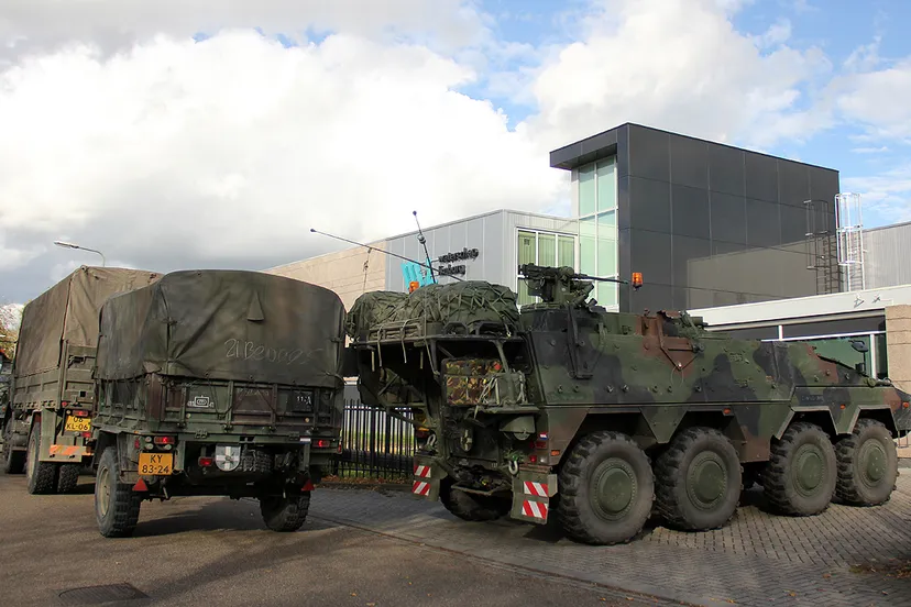 oefening landmacht bij loods waterschap 05