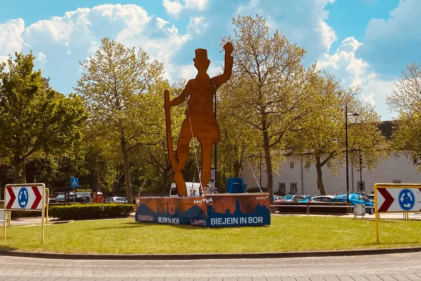 ols2023 dn um op rotonde in born