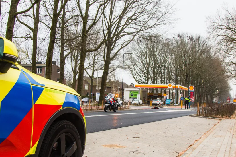 ongeval met fietser nolenslaan sittard foto bjorn de hoog