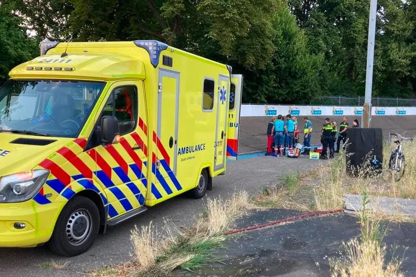 ongeval met renner op wielerbaan geleen