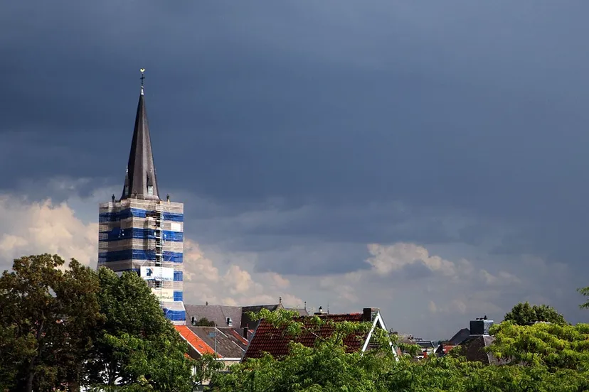 onweerslucht toren grote kerk sittard