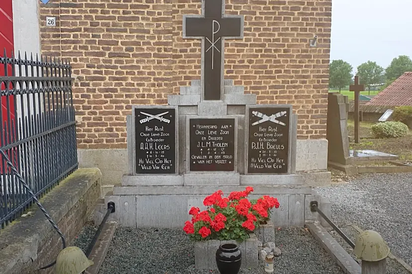 oorlogsgraven urmond