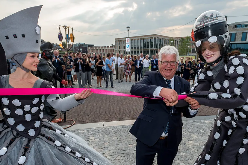 opening openbare ruimte ligne