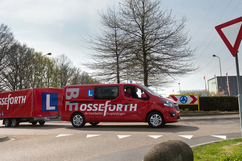osseforth opendag2015 015 busje met aanhanger