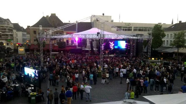 otbzcvfw8ml5gxc773sn18r6a amstel live markt sjteivig 11x11