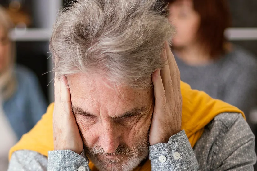 oudere man wanhoop