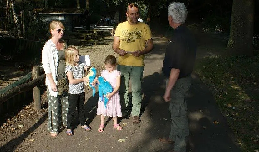 ouf6xad7uz8lf7kkl1p02b50b 60000ste bezoeker kasteelpark born