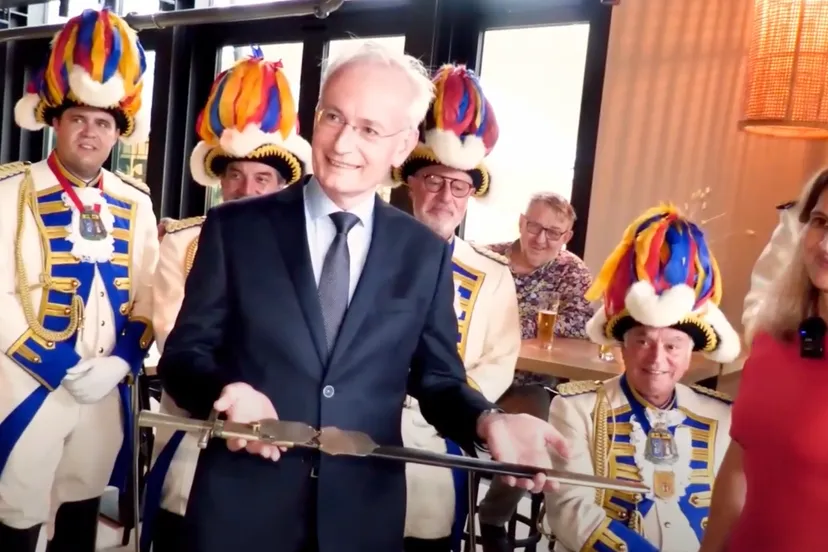 overdracht sabel gardetreffen