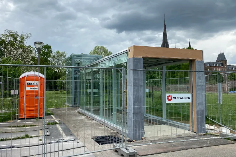 overkapping trap odaparking bij paardestraat