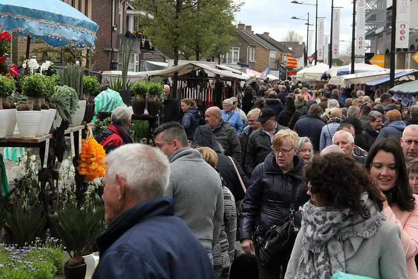 paasmarkt born 2017 2
