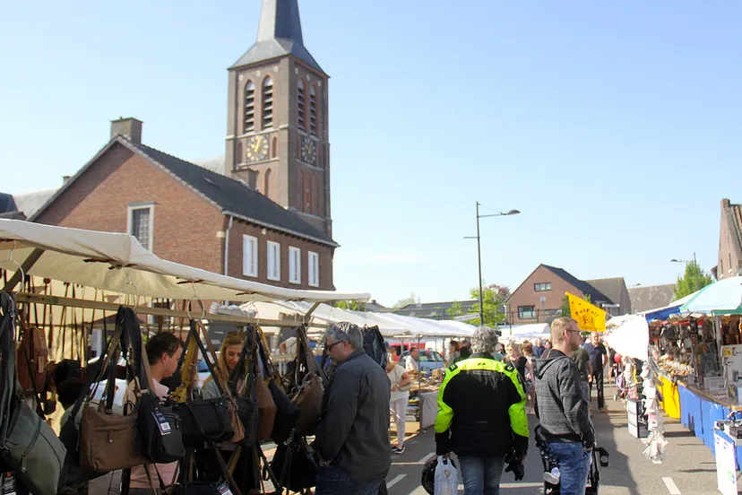 paasmarkt born 2019
