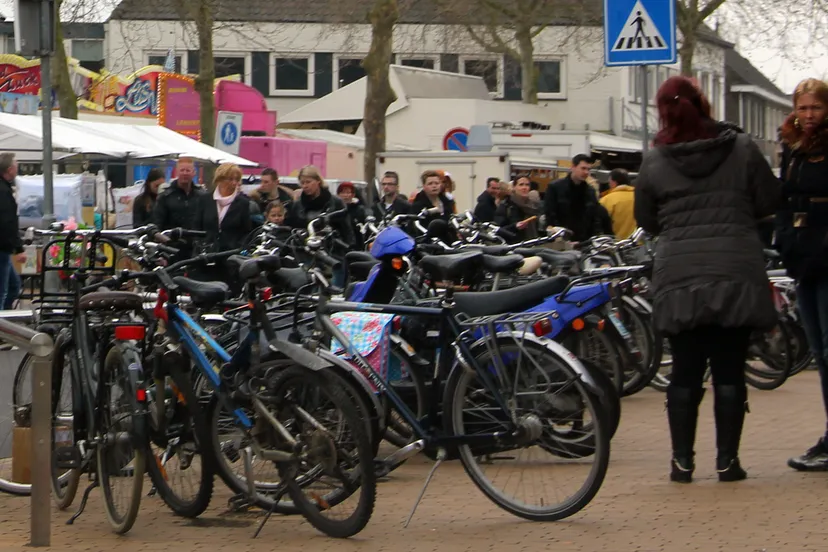 paasmarkt born jaarmarkt 2015