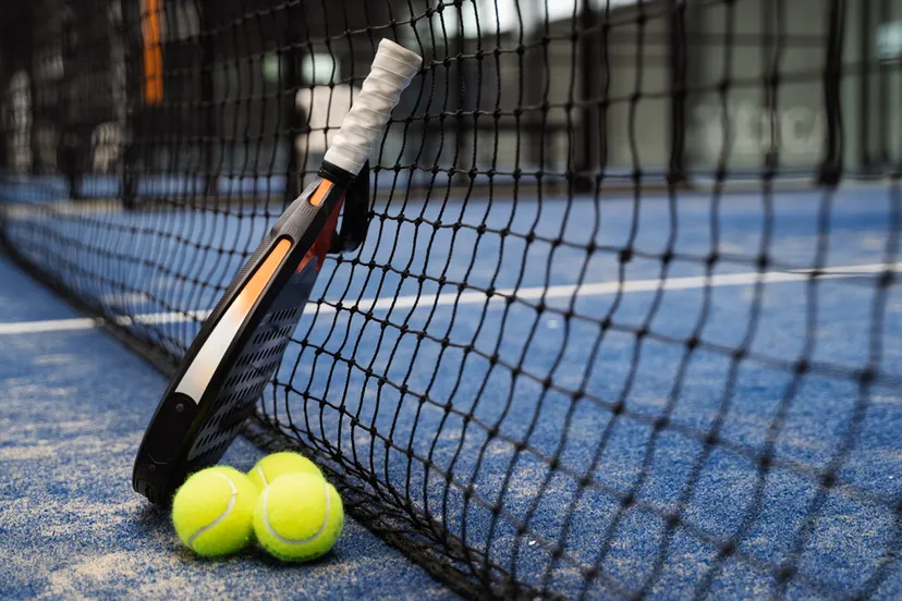 padelracket ballen net