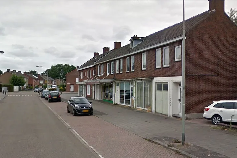 parkeerhaven baandert voormalige spar