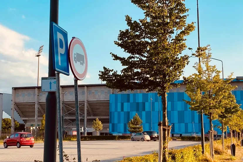 parkeerplaats bij stadion fortuna sittard
