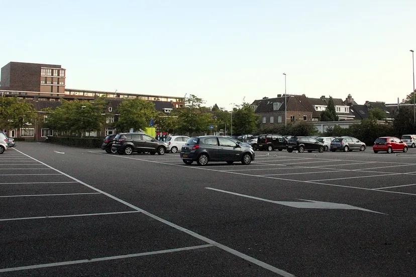 parkeerterrein elisabethstraat geleen