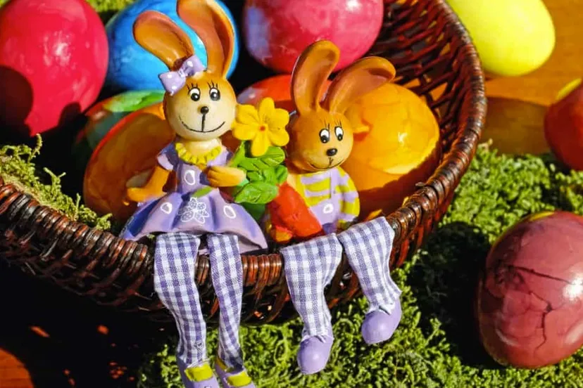 pasen zon mandje eieren