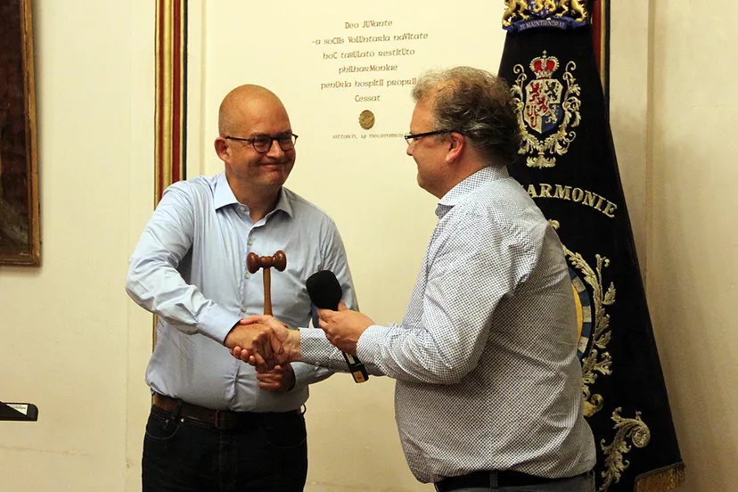 paul paques neemt voorzittershamer over van maurice groten