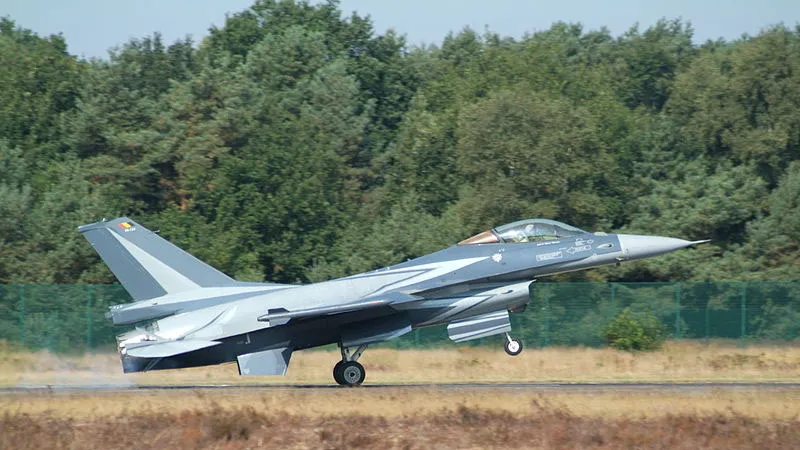 pehmx1r54m3hwz9p1e0t786fx f16 kleine brogel jerry gunner cc 2