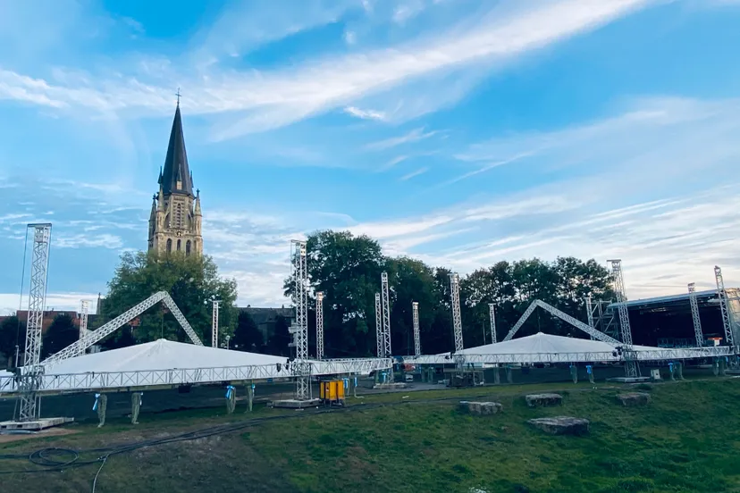 perfect skies voor brand alm open air