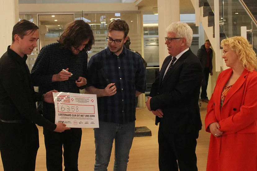 petitie tegen betaald parkeren bij ziekenhuizen