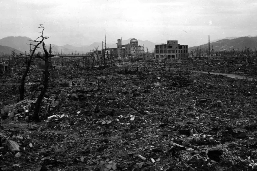 photograph of hiroshima after atomic bomb