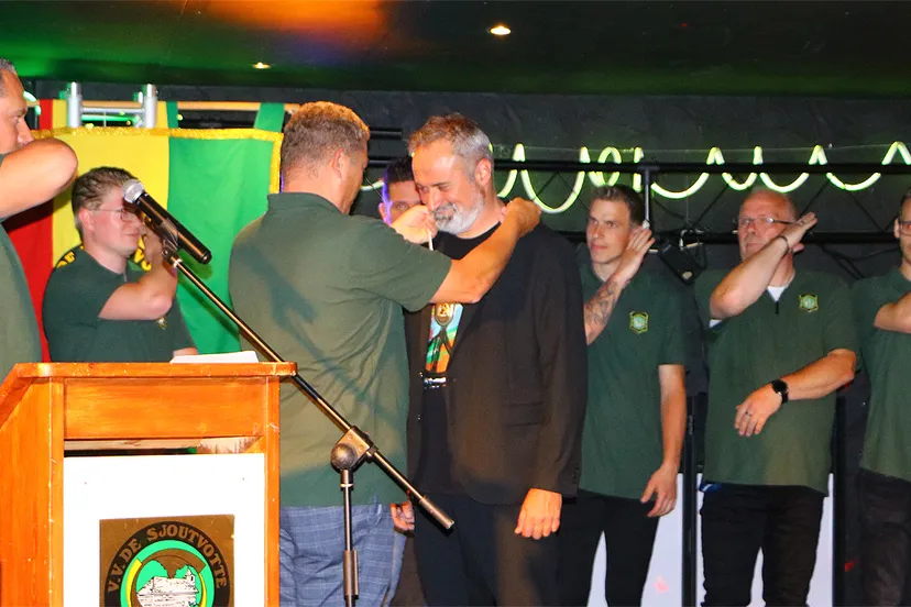 piet giesberts eremedaille voor michel van dijke